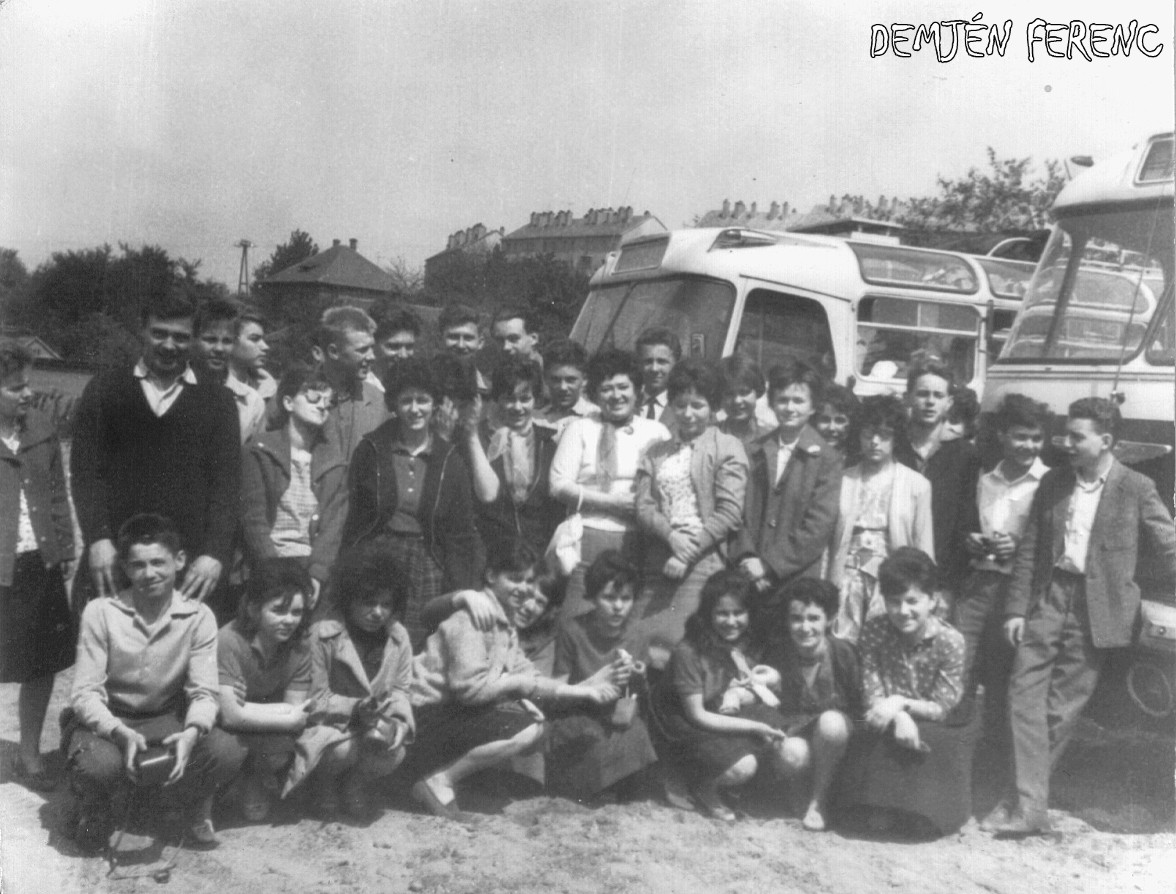 1962_Petrik_oszt_224_lykir_224_ndul_224_s_P_cs_4.jpg